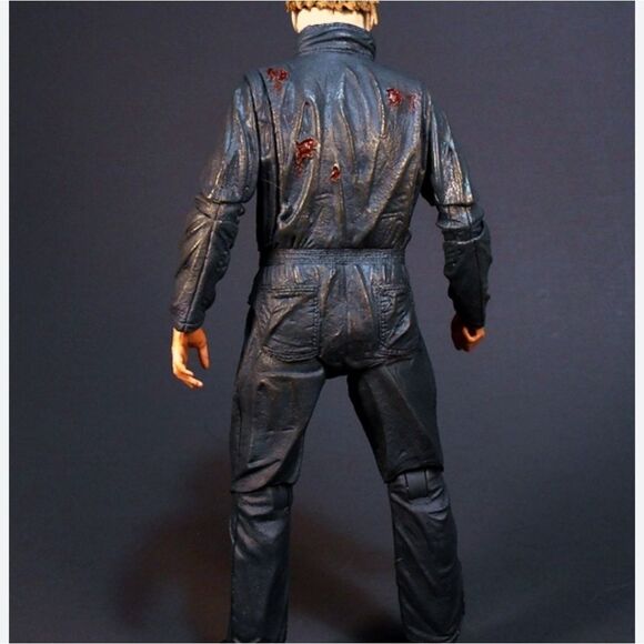 NECA Halloween Ultimate Michael Myers Action Figure - Picture 11 of 12